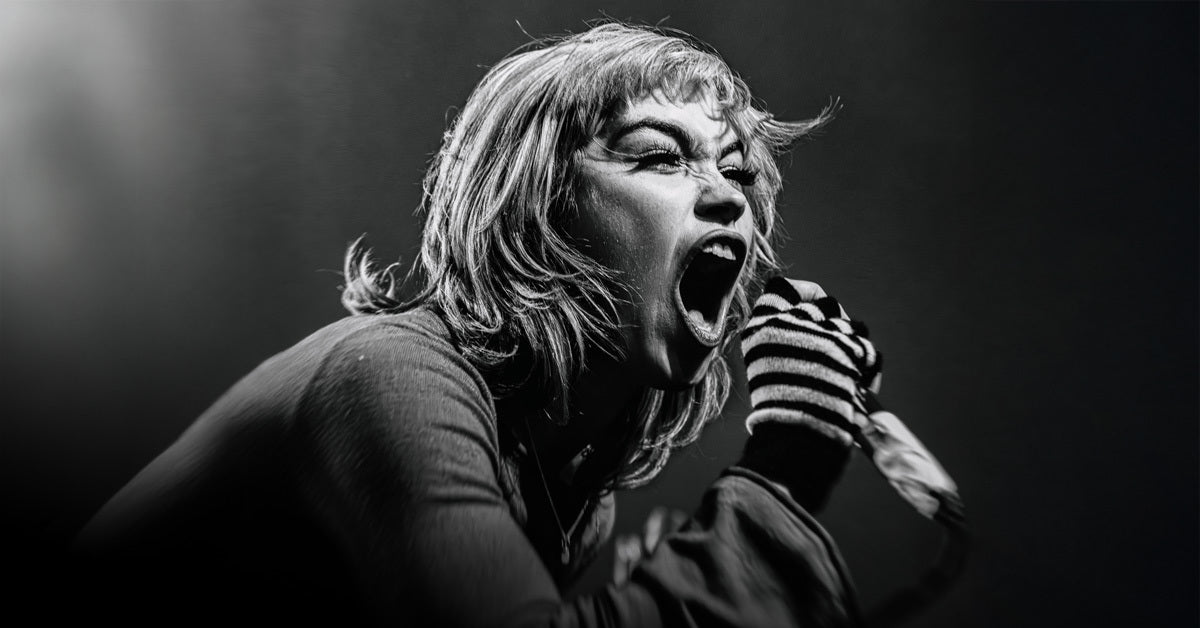 altpress in session kat moss scowl episode
