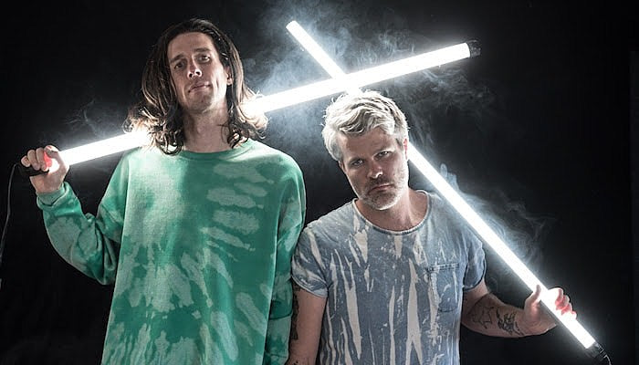 3OH!3