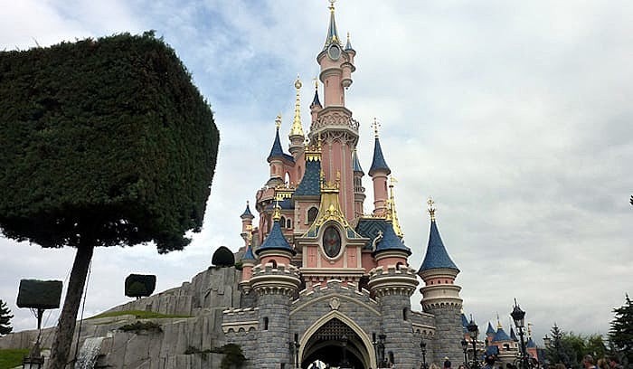 disneyland paris pride
