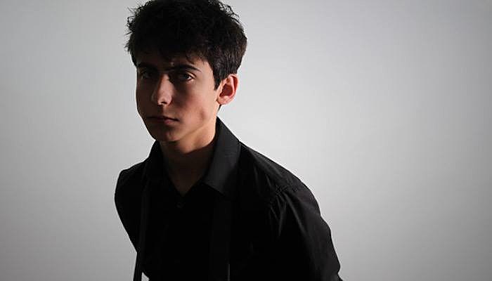Aidan Gallagher 2019