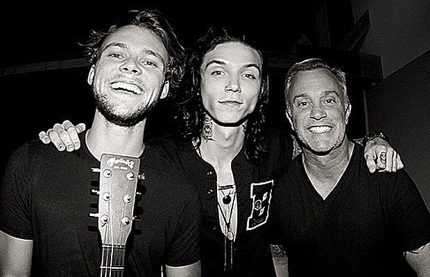 Andy_Biersack__Ashton_-_News_620-400