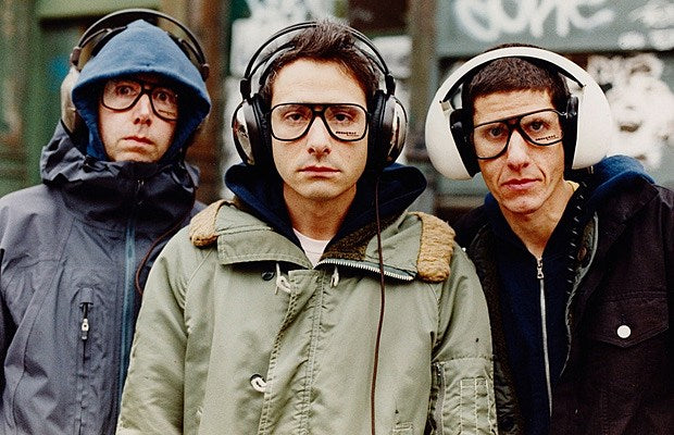 Beastie_Boys_w_MCA_-_620_x_400