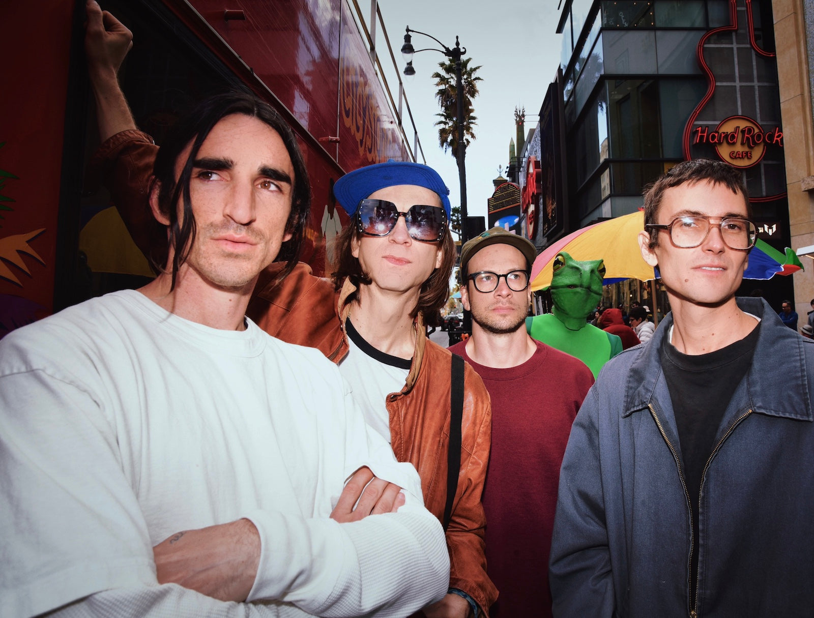 DIIV by Shervin Lainez