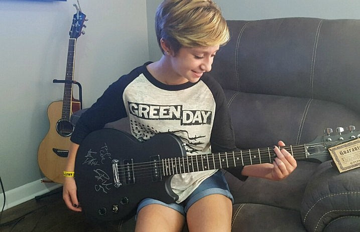 GreenDayFanPerformance