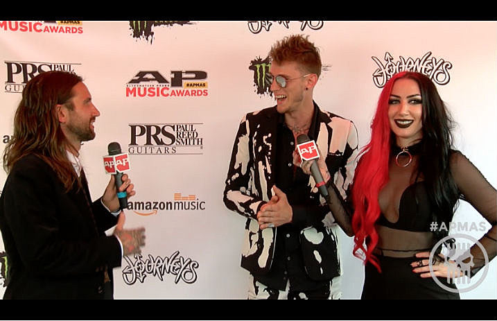 MGK-APMAs2016redcarpet