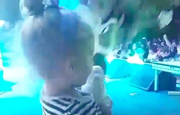 Metal_show_toddler_-_News_620-400