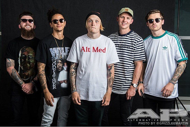 Neck_Deep_-_GRIZZLEE_MARTIN_-_APMAs_2016