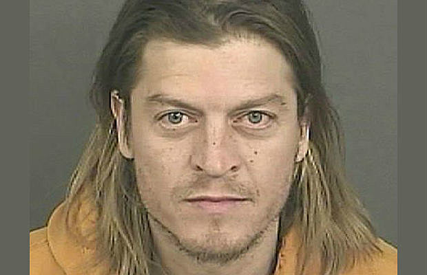 Puddle_Of_Mudd_vocalist_-_mugshot_Winter_2015