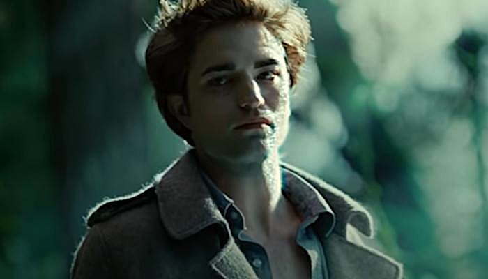 Robert Pattinson Haim Emotional Vampire Late Night Seth Meyers