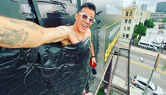 Steve O Billboard stunt-min