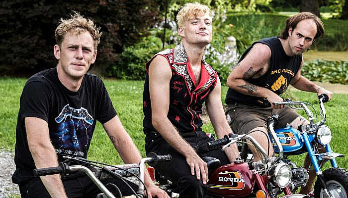 THE DIRTY NIL