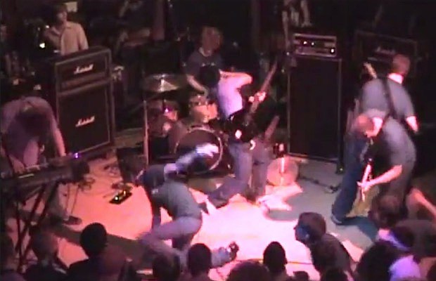 Underoath_-_Live_2002_620-400