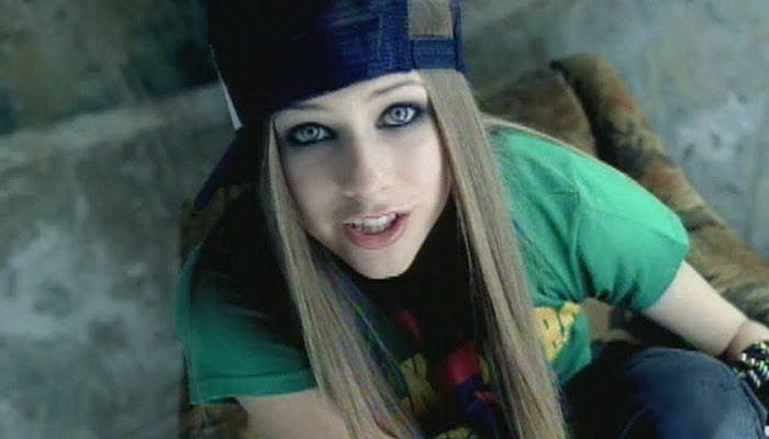 avril lavigne sk8er boi
