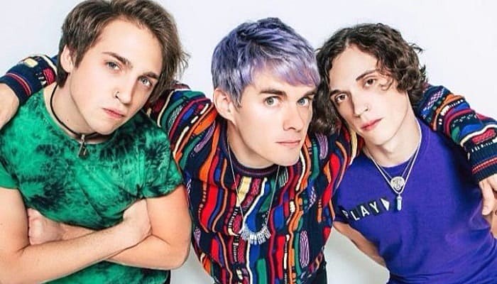 Waterparks make us miss Warped with “Peach (Lobotomy)” video—Watch