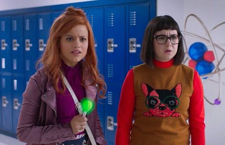 daphne_velma_scooby_doo_spinoff_trailer