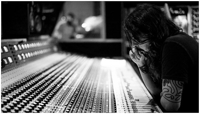 dave grohl disco from cradle to stage