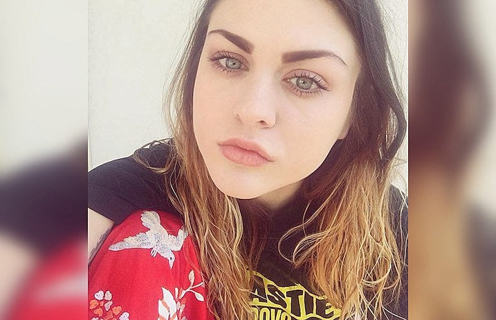 frances_bean_cobain_sings_hallelujah
