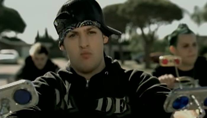 good charlotte the anthem the young and the hopeless wendys
