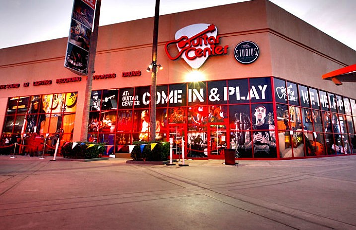 guitar-center-storefront