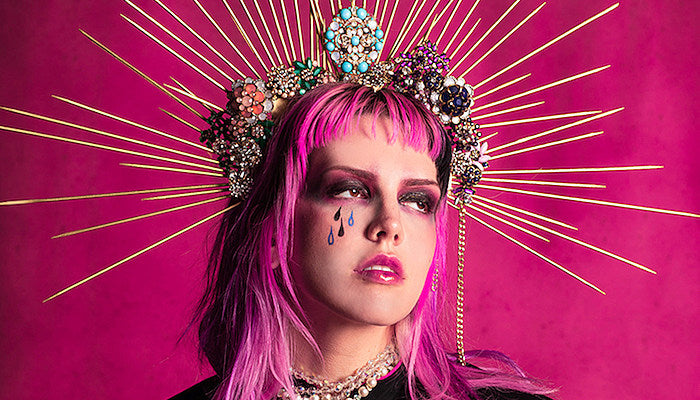 Alaena holy mess