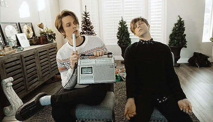 idkhow christmas drag ep dallon weekes ryan seaman