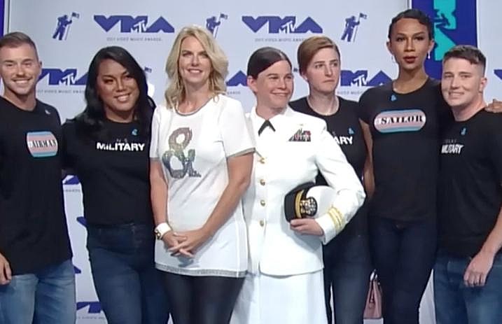 mtv_vmas_transgender_military_members