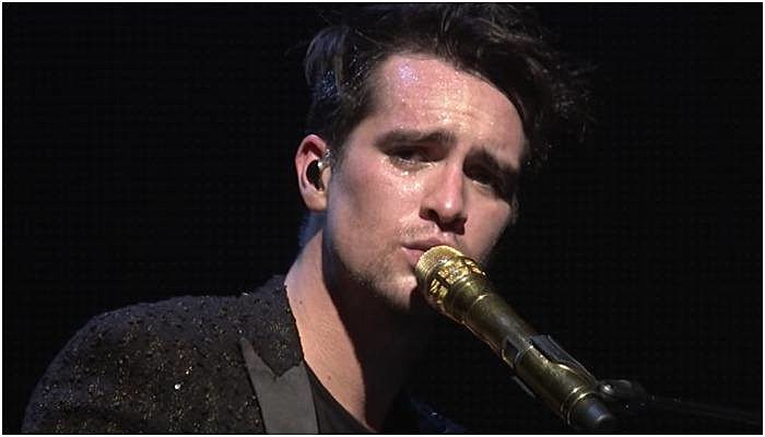 Panic, Queen AMA performance