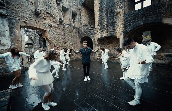 papa_roach_none_of_the_above_music_video_screenshot