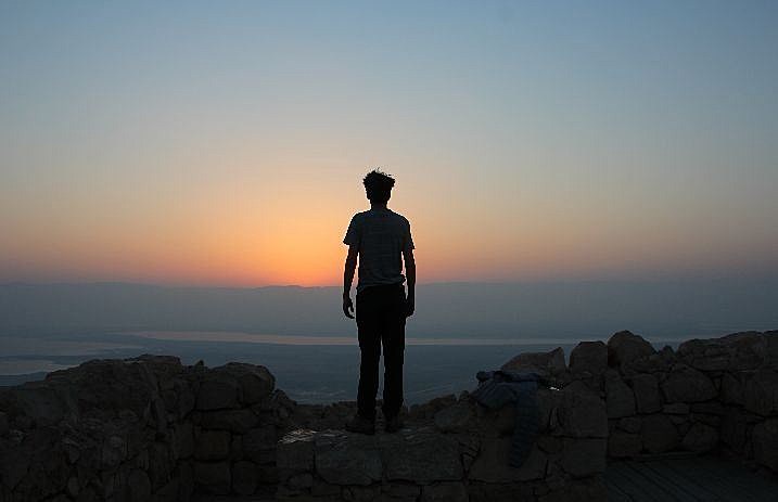 person_sunset_credit_lorenzo_maimone