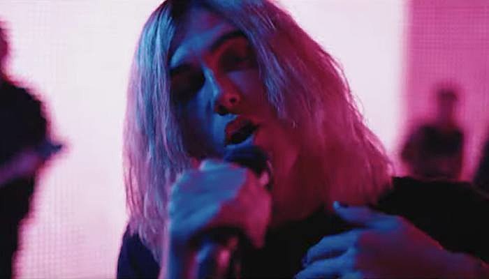 sleeping with sirens agree to disagree sws