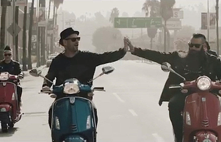 stone_sour_red_rose_violent_blue_music_video_screenshot