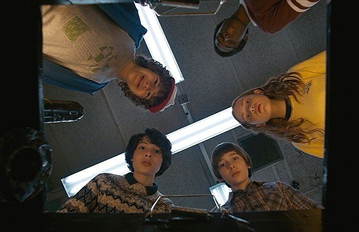 stranger_things_cast_season_2