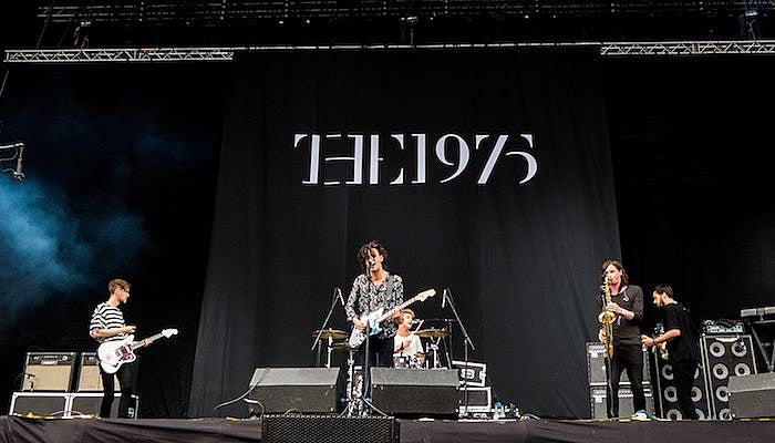 the 1975 live