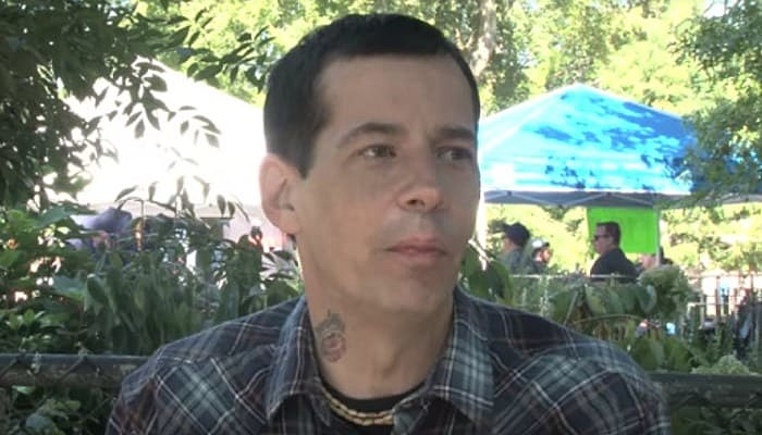 Guitarist Todd Youth