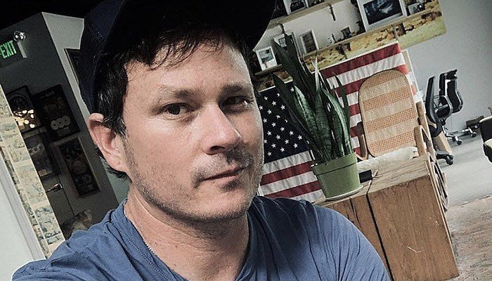tom delonge blink 182