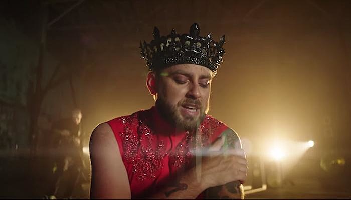 tyler carter issues drink about it