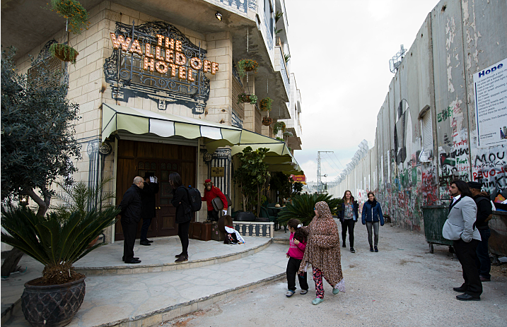 walled-off-hotel