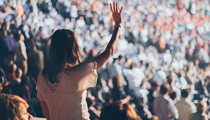 crowd coronavirus
