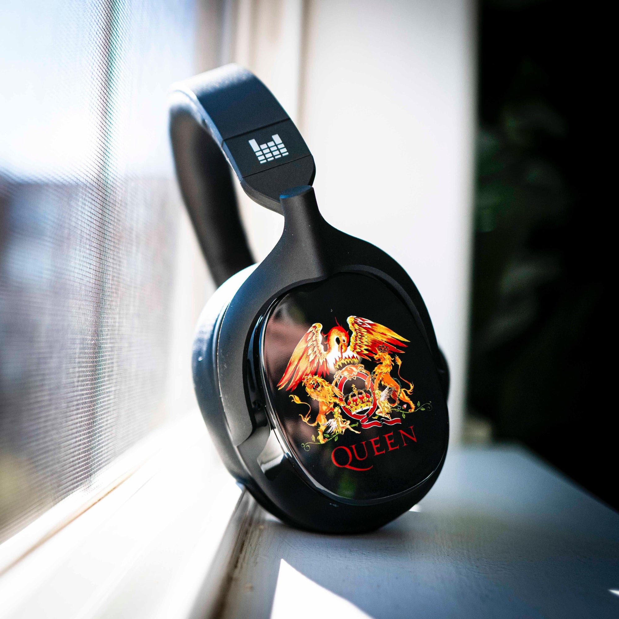 OFFICIAL QUEEN HEADPHONES