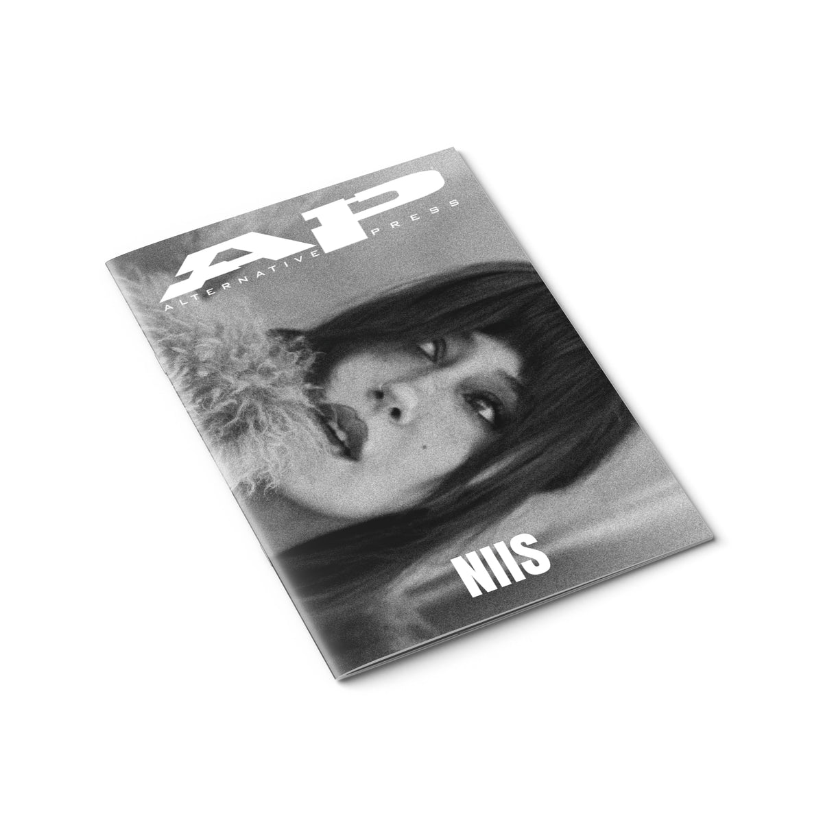 NIIS ‘PLAY NIIS’ EP (Exclusive – Limited to 200, Seaside w/ Etching on B-Side Vinyl) + ZINE