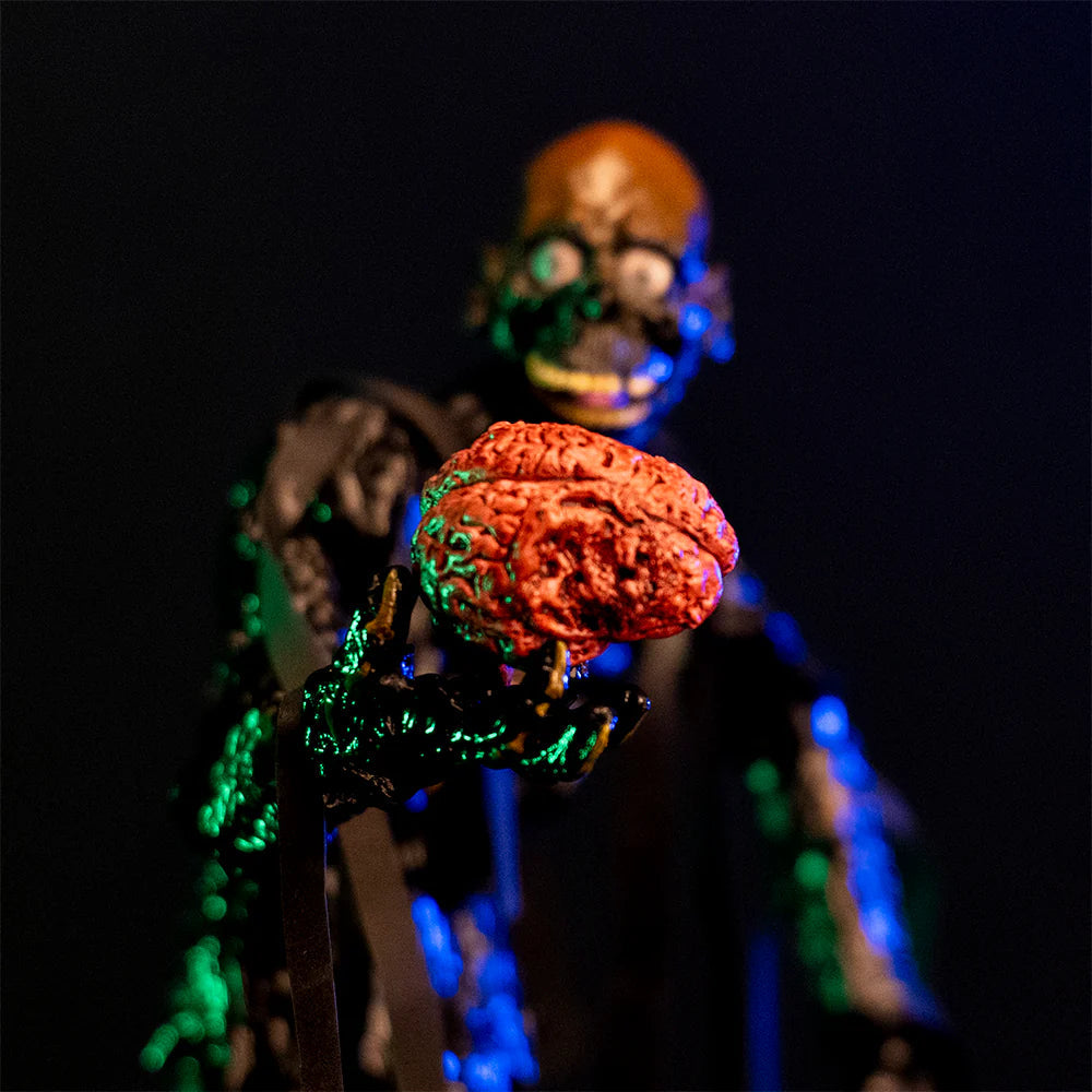 Return Of The Living Dead Tarman 1 6 Scale Close up Holding Brain with Background