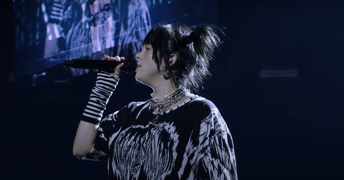 2022-grammy-award-performers-billie-eilish