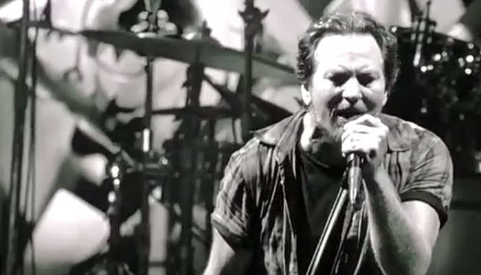 pearl_jam_eddie_vedder_2018