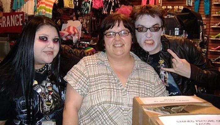 10 things emo kids did despite Mom telling them “no”