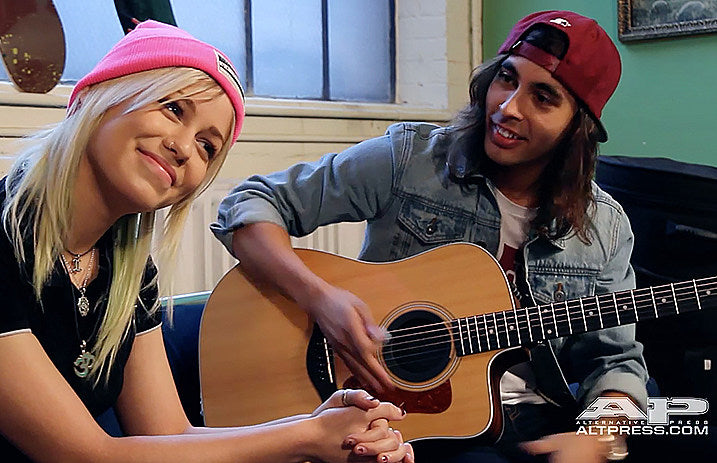 ACOUSTIC-VICnJENNA-header