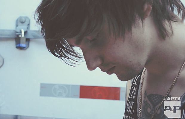 AskingAlexandria-TwoMinuteWarningAPTV