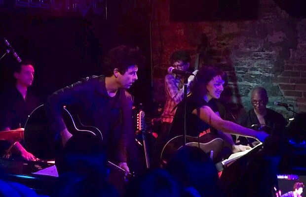 Billie_Joe_-_acoustic_620-400