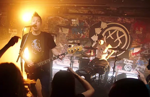 Blink-182_-_Bored_To_Death_music_video