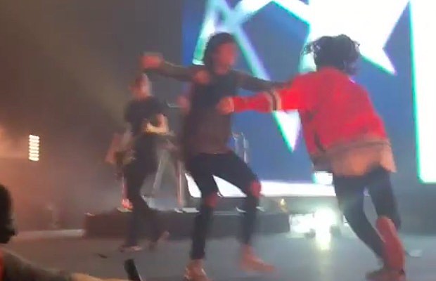 Bring_Me_The_Horizon_-_Live