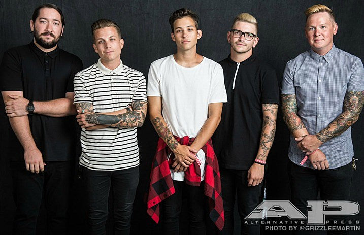 Broadside-Red-Carpet-Studio-@GRIZZLEEMARTIN-1-2016